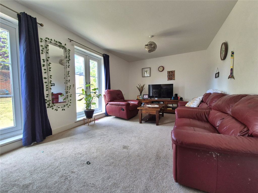 Property photo 3 of 9 Picture No. 11