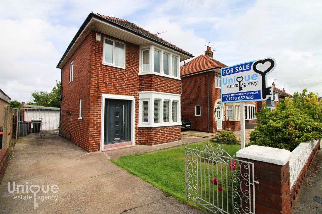 Property photo 1 of 25