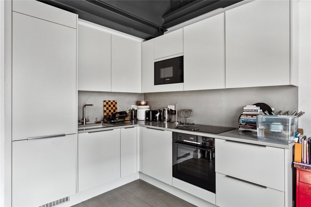 Property photo 2 of 10 Picture No. 03