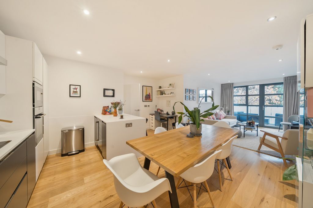 Property photo 1 of 28 Reception