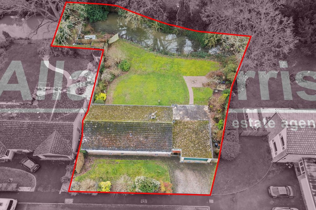 Property photo 3 of 19