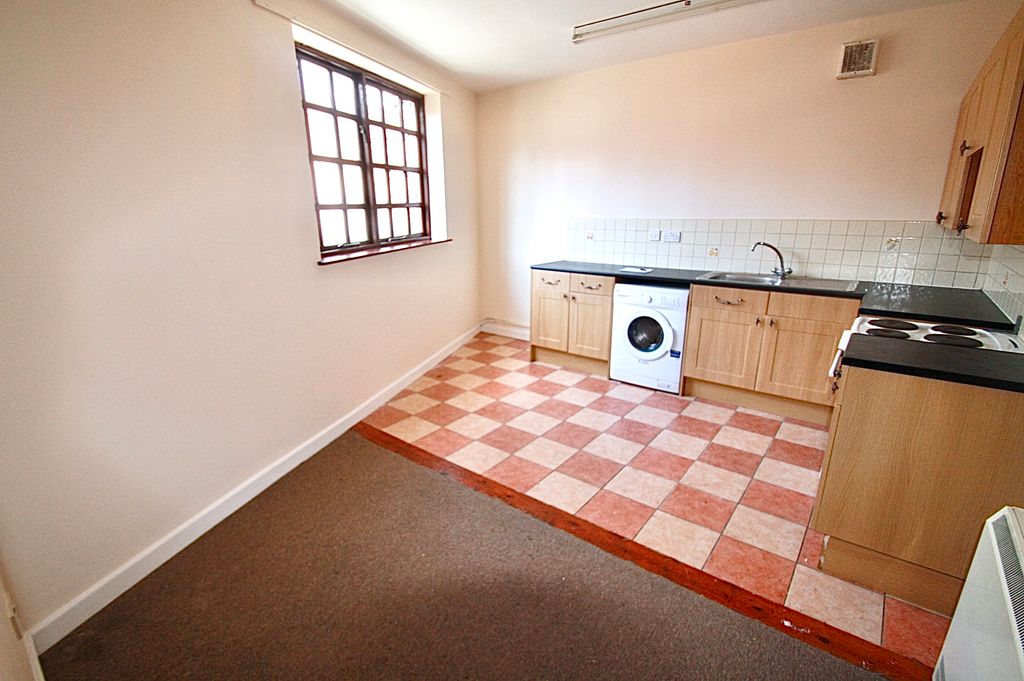 Property photo 2 of 6