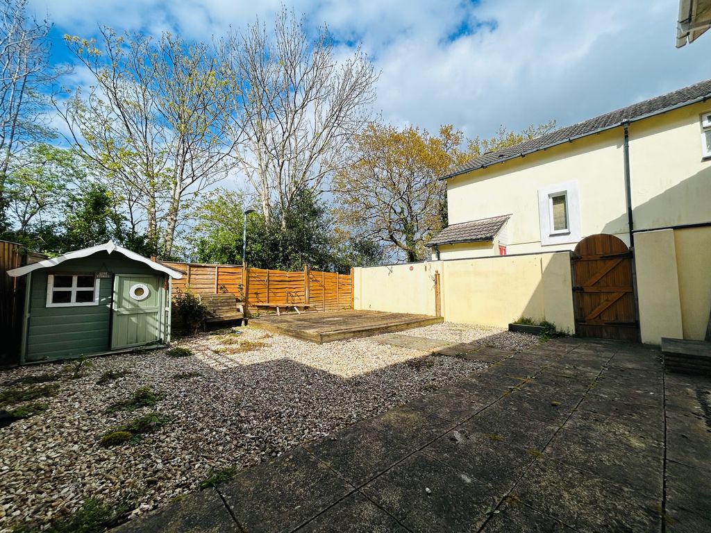 Property photo 1 of 8 Image