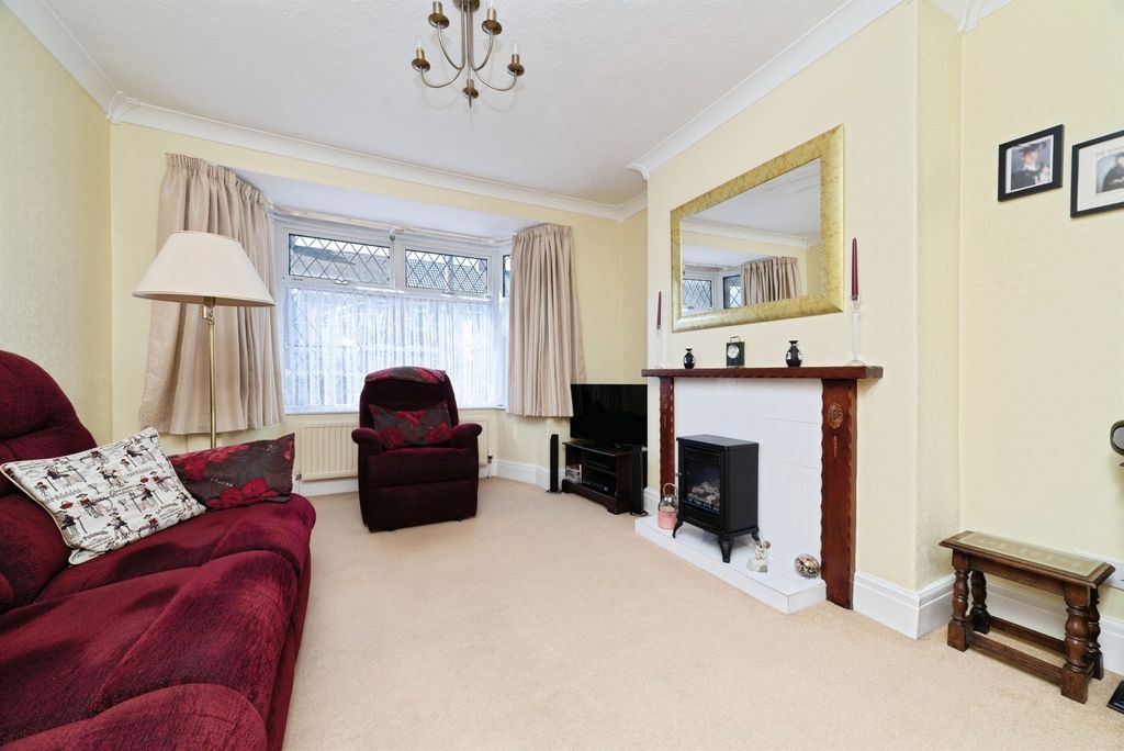 Property photo 2 of 14