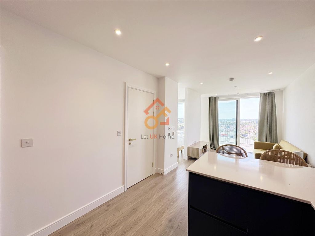 Property photo 2 of 38 ????_2025-08-26_144010_038.Jpg