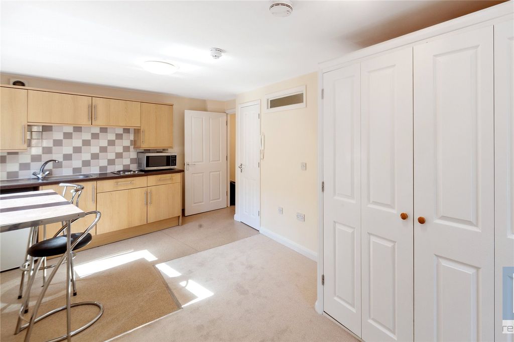Property photo 3 of 10 Picture No. 05