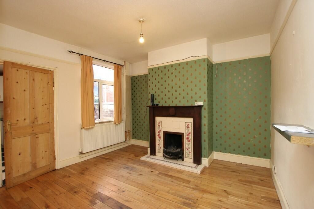 Property photo 3 of 8