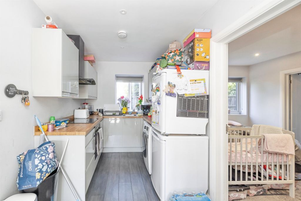 Property photo 3 of 9