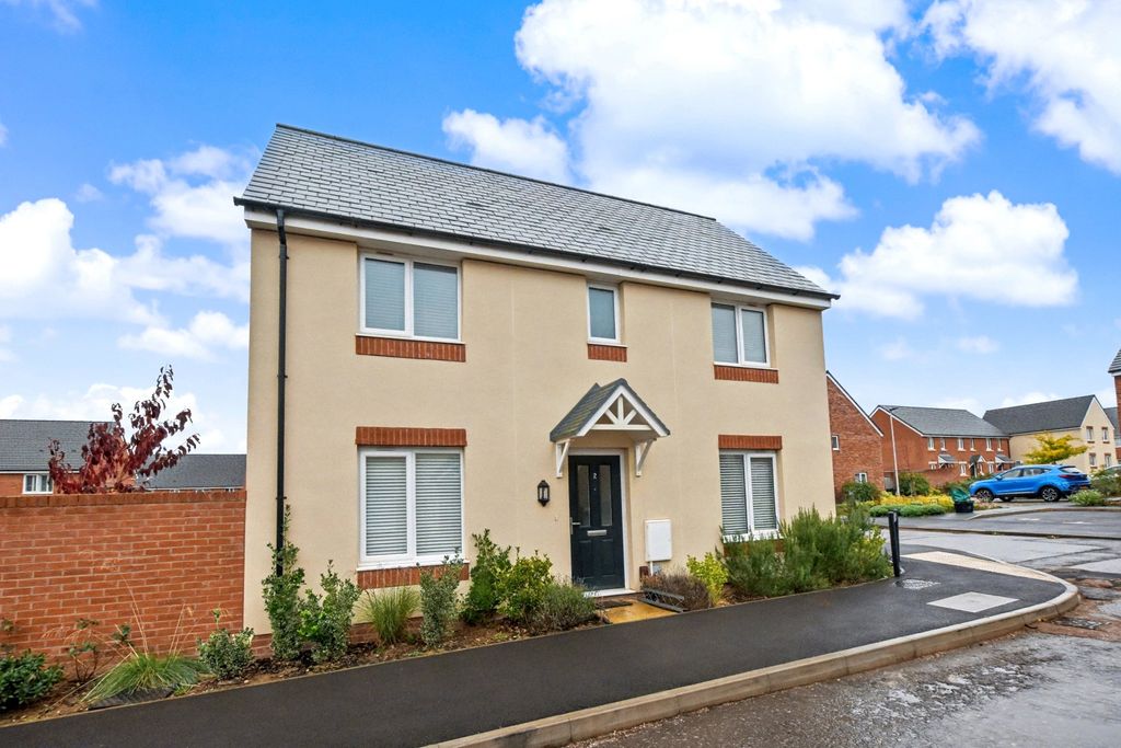 Property photo 1 of 14 Front