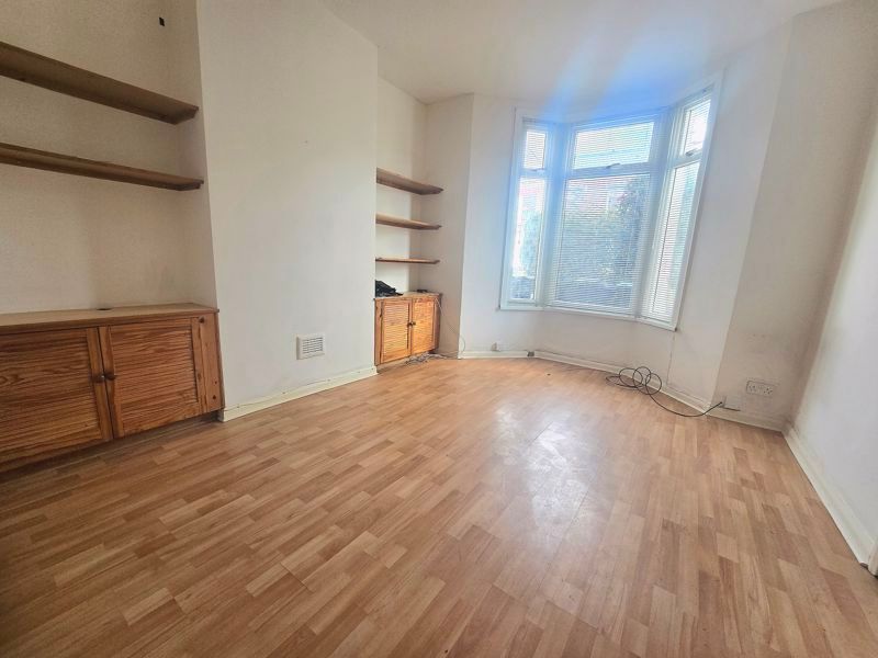 Property photo 2 of 9 Photo 2