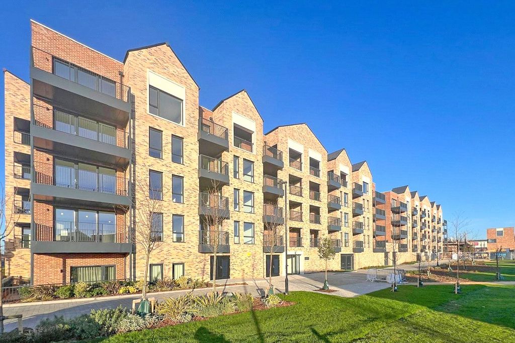 Property photo 1 of 8 Picture No. 15