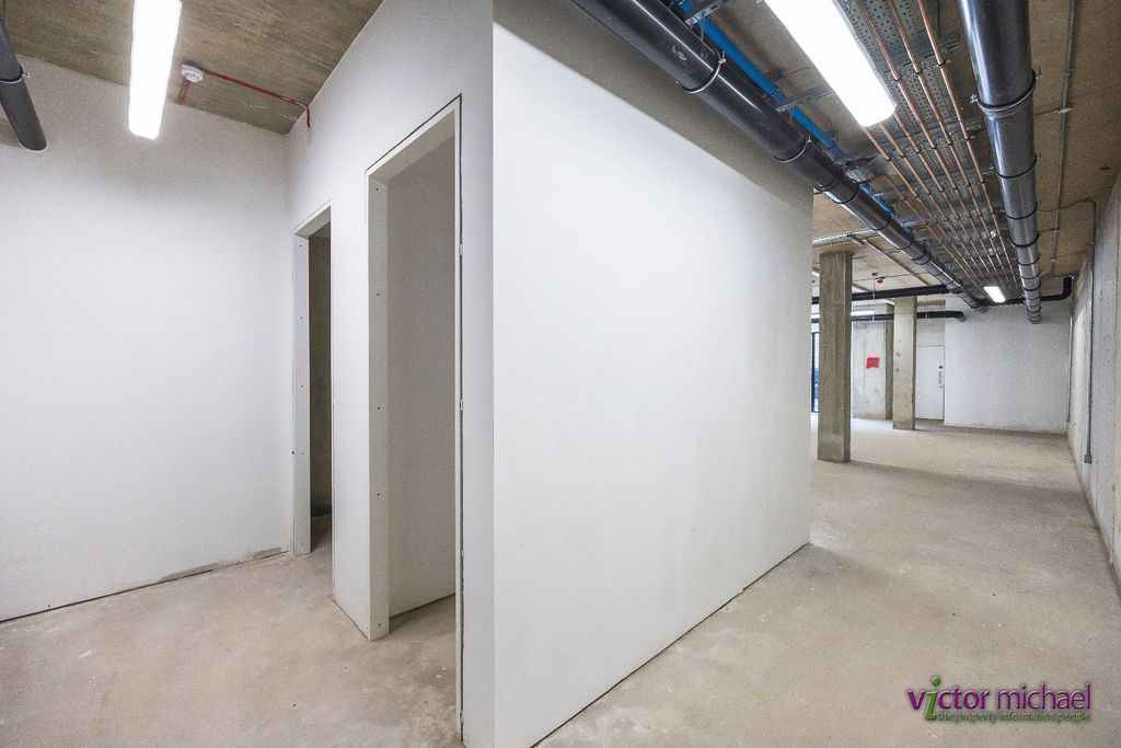 Property photo 2 of 10 1687672