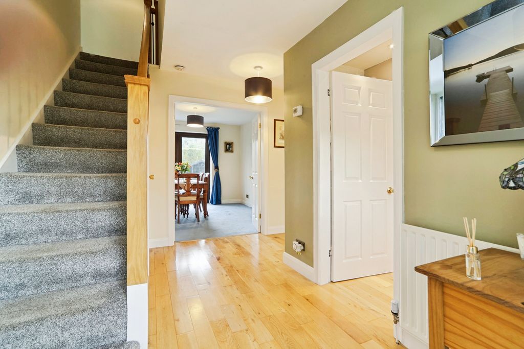 Property photo 2 of 20 Hall