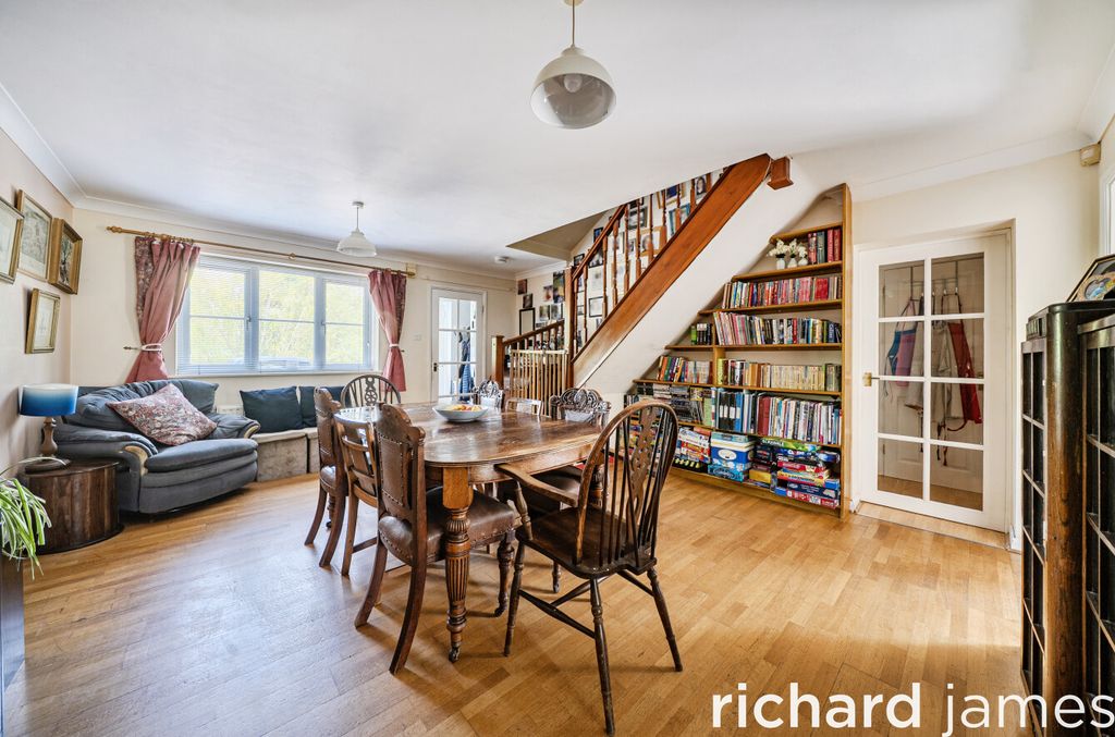 Property photo 3 of 12 39E6456B0B8F4d67822B4d714A4A0Dfd
