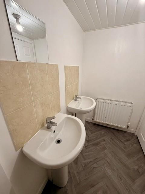 Property photo 3 of 13 Ad3.Jpg