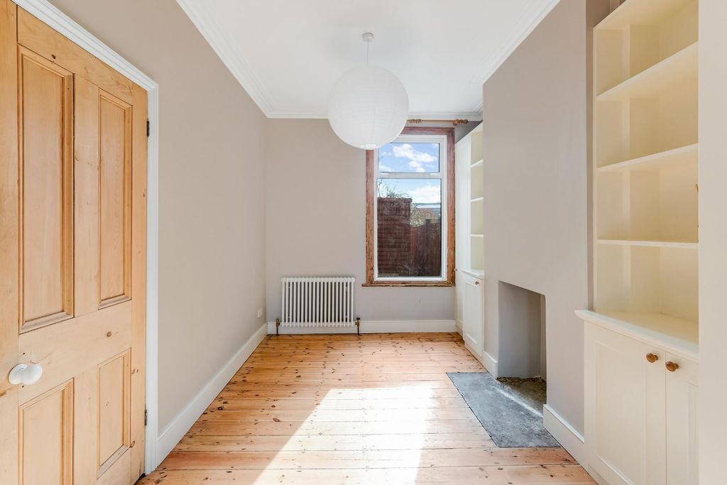 Property photo 3 of 22 Dscf7818_Hdr.Jpg