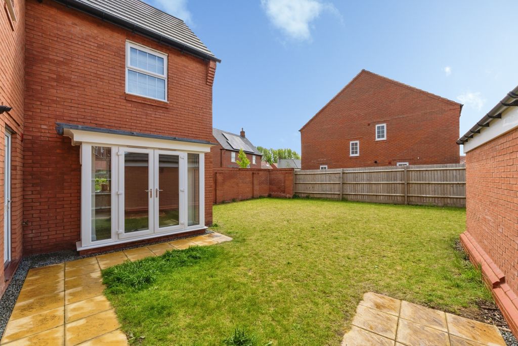 Property photo 1 of 15 Garden