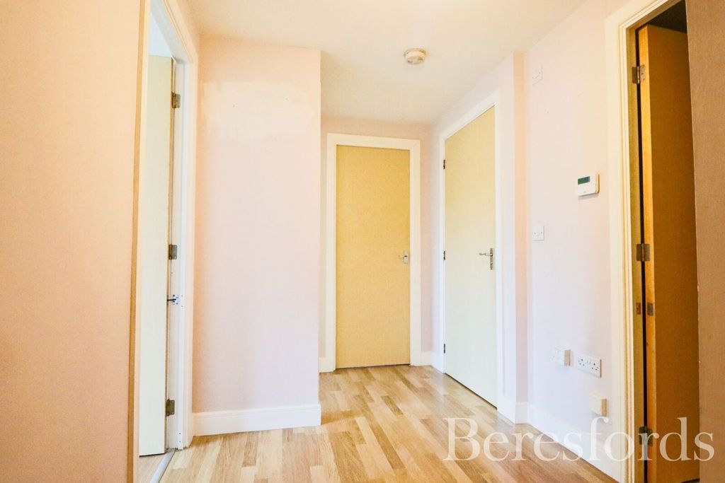 Property photo 3 of 13 Picture 3