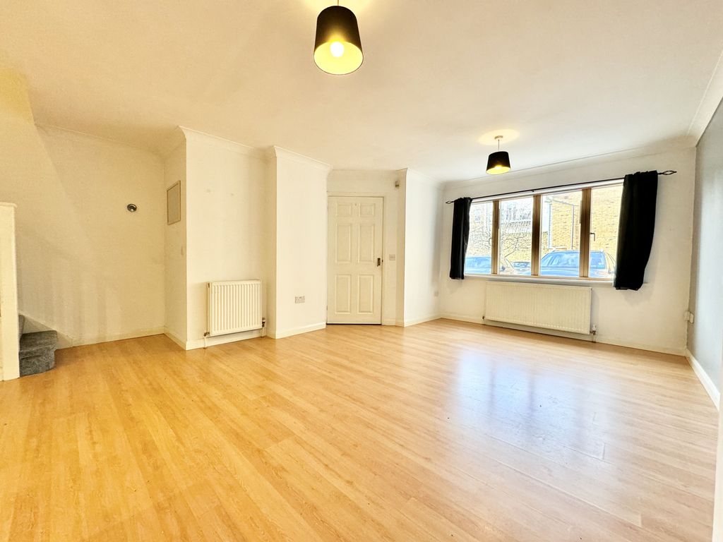 Property photo 2 of 7 Picture 2