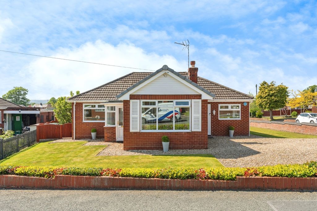 Property photo 1 of 18 Front