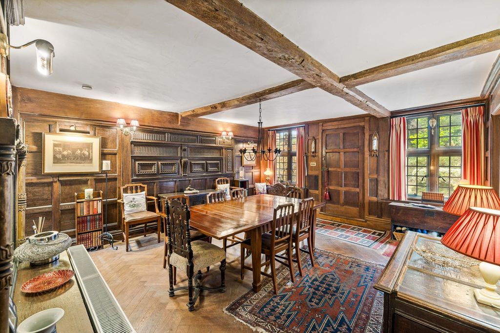 Additional image 8 of 5 bed property for saleShip Street, East Grinstead RH19