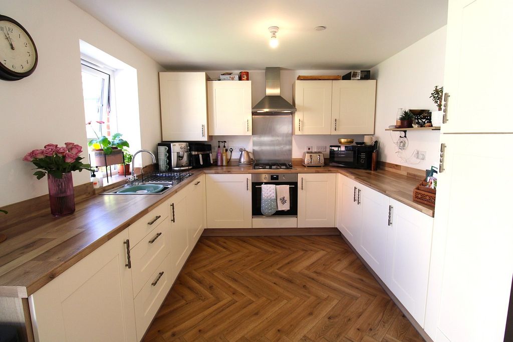 Property photo 2 of 32 Not Specified