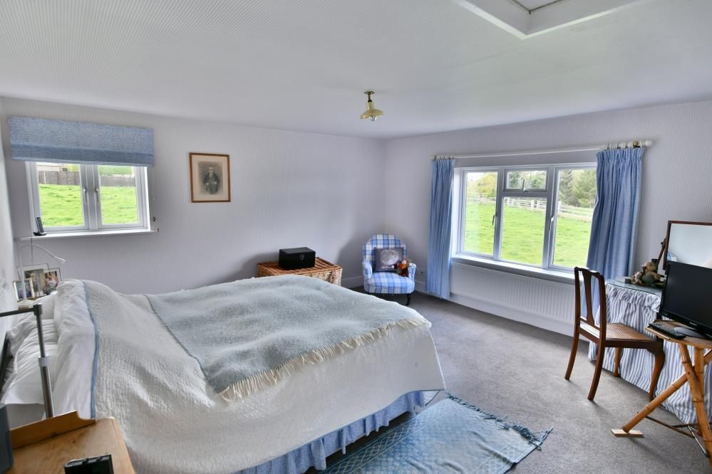 Property photo 2 of 27 Agents Notes