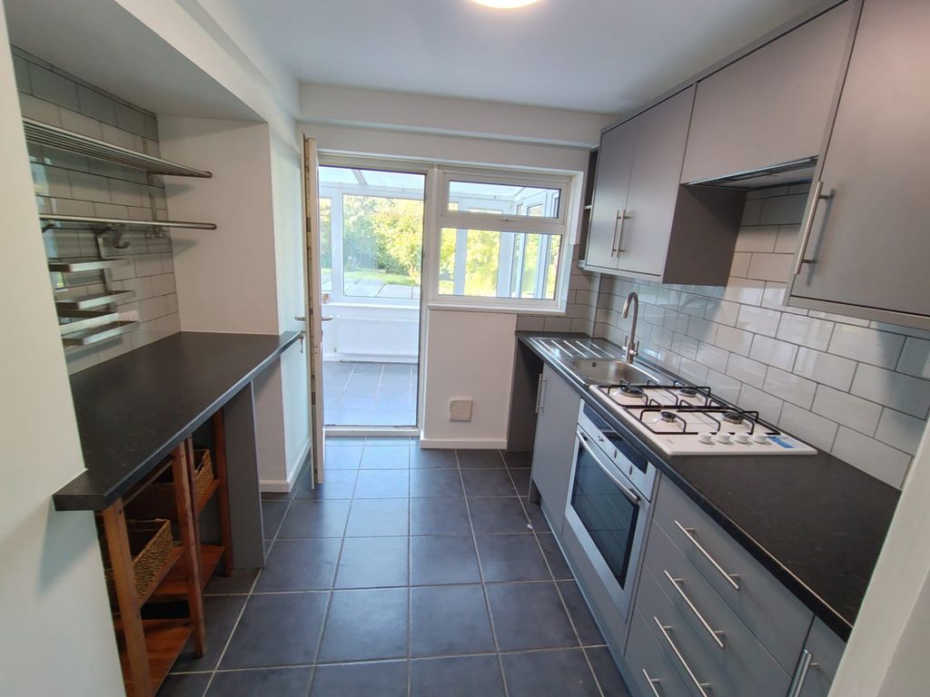 Property photo 3 of 17 3