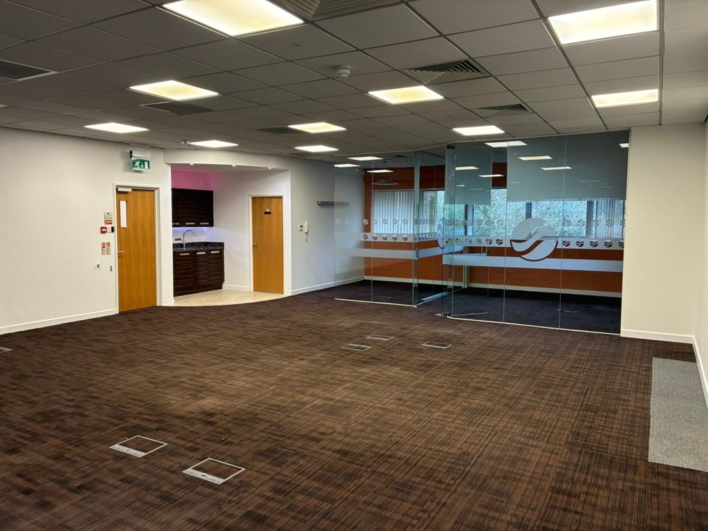 Property photo 3 of 7 Photo 28