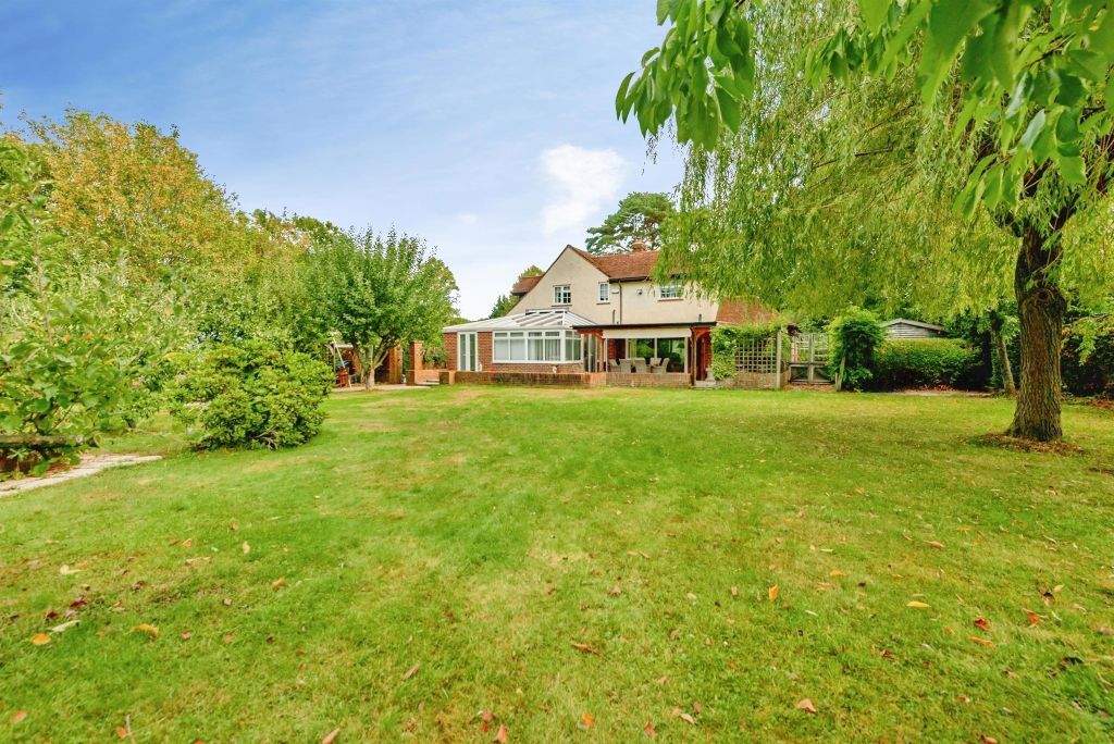 Property photo 2 of 20