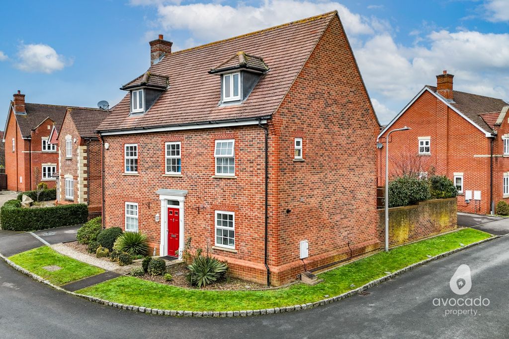 Property photo 1 of 23 4385881