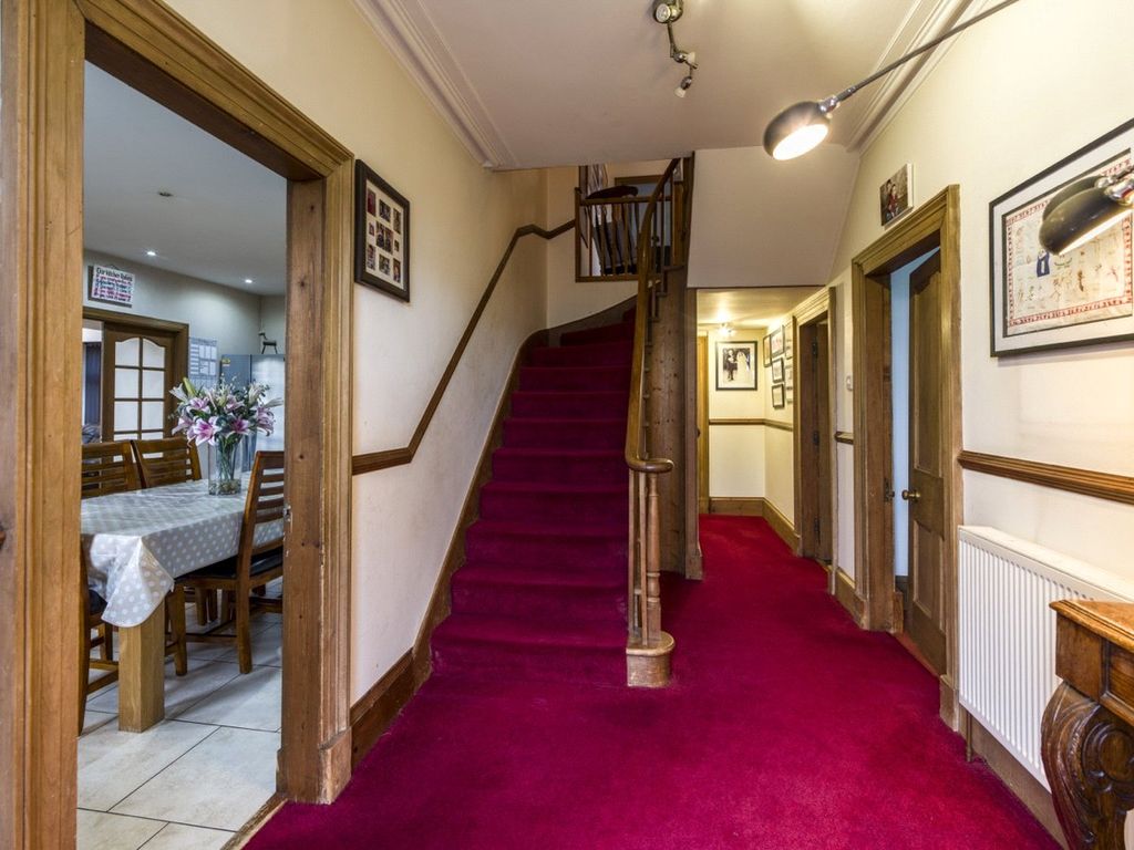 Property photo 3 of 12 Entranceway