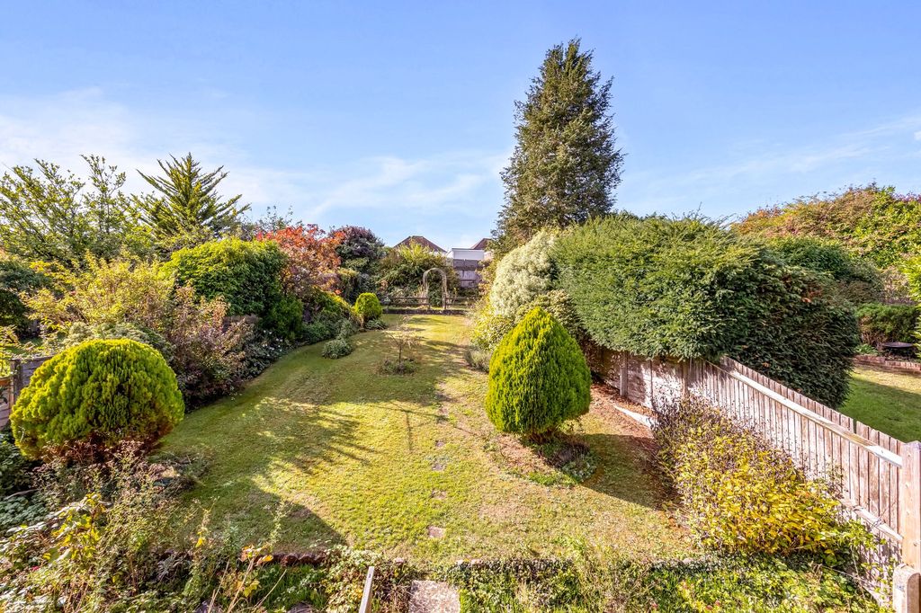 Property photo 2 of 24