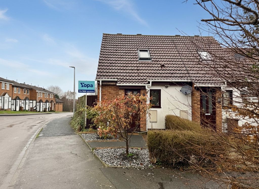 Property photo 1 of 11 Front