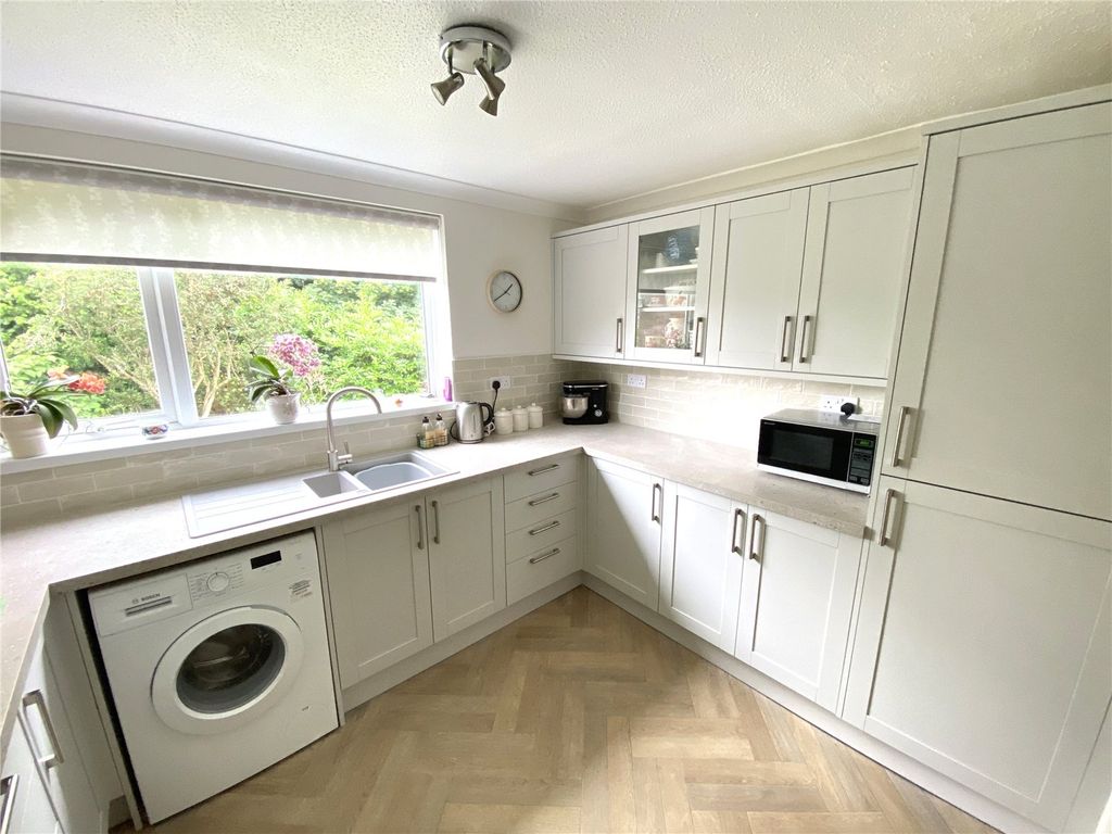 Property photo 2 of 22 Picture No. 11