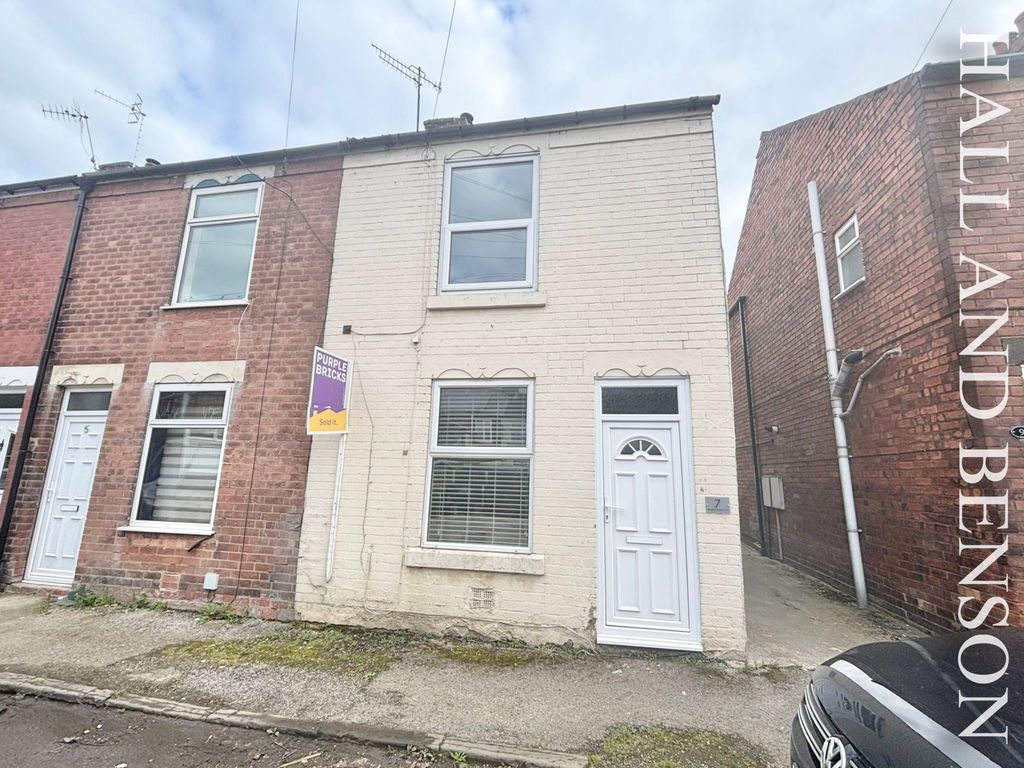 Property photo 1 of 8