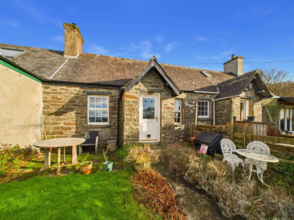 Property photo 1 of 23