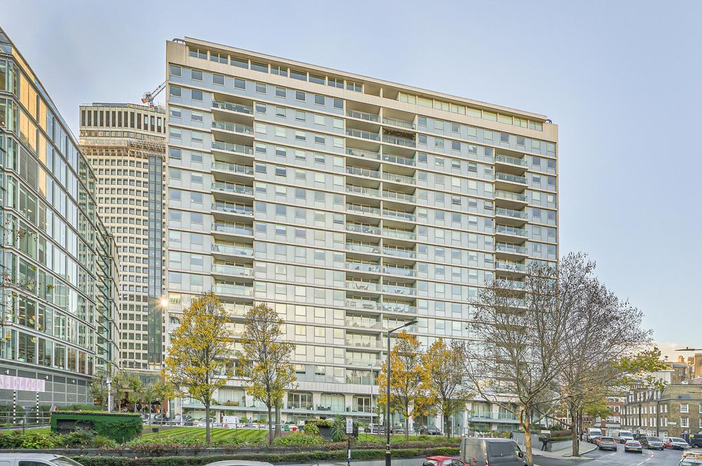 Property photo 1 of 17 Front (Exterior)