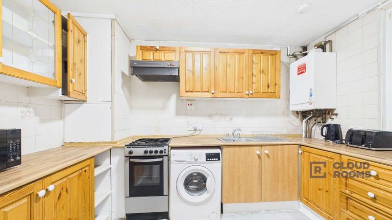Property photo 1 of 3