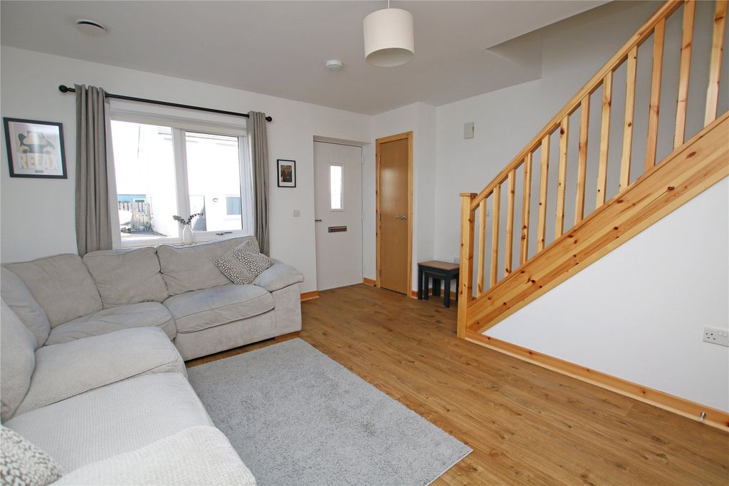 Property photo 2 of 17 Living Room