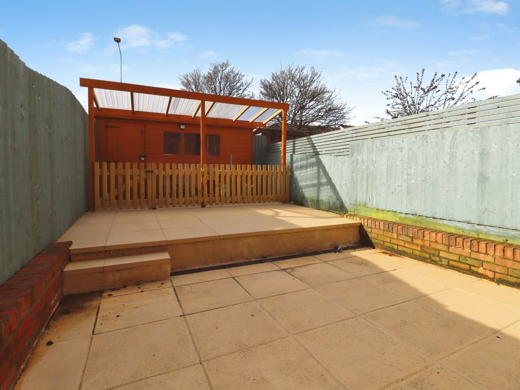 Property photo 2 of 12