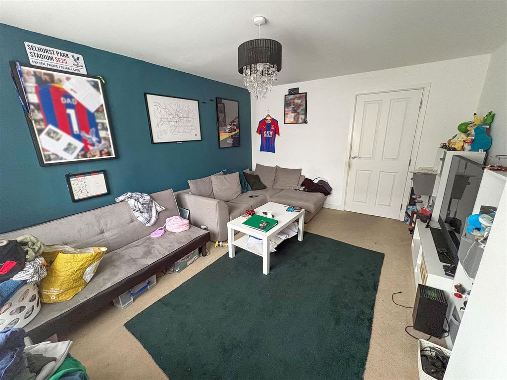 Property photo 2 of 13 Image00003.Jpg