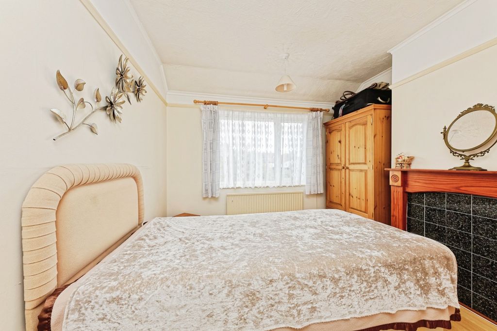 Additional image 12 of 3 bed semi-detached house for saleMinnis Road, Birchington, Kent CT7