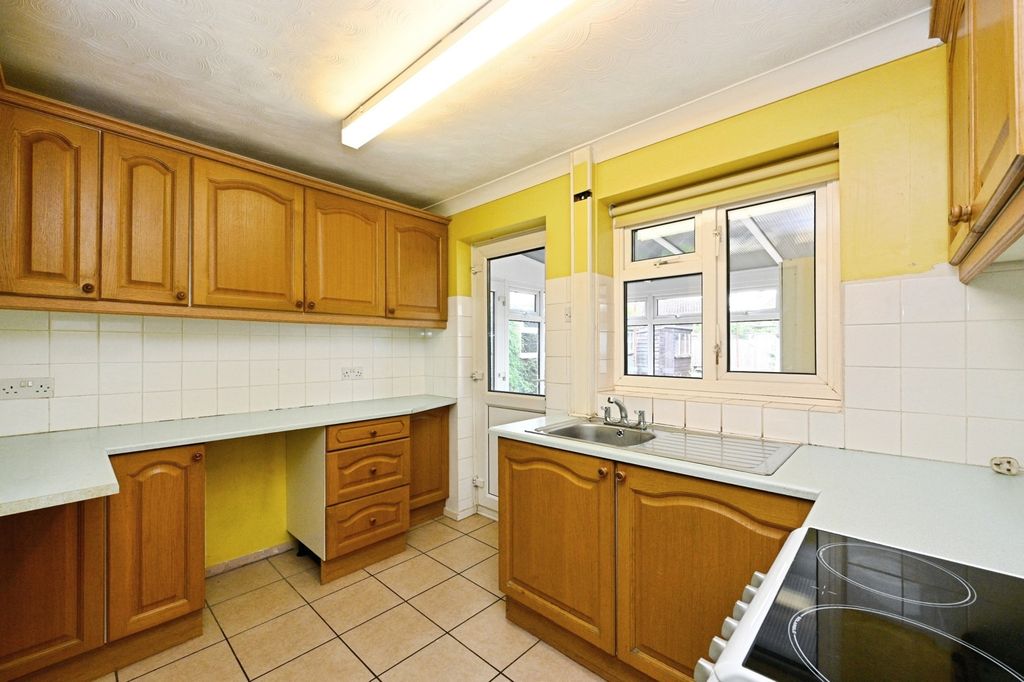 Property photo 2 of 17 Photo