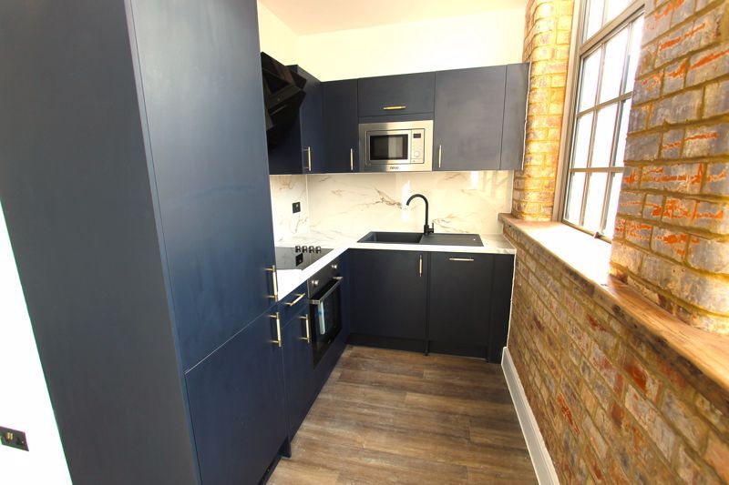 Property photo 2 of 13 Photo 12