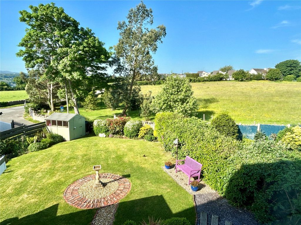 Property photo 3 of 25 Picture No. 33