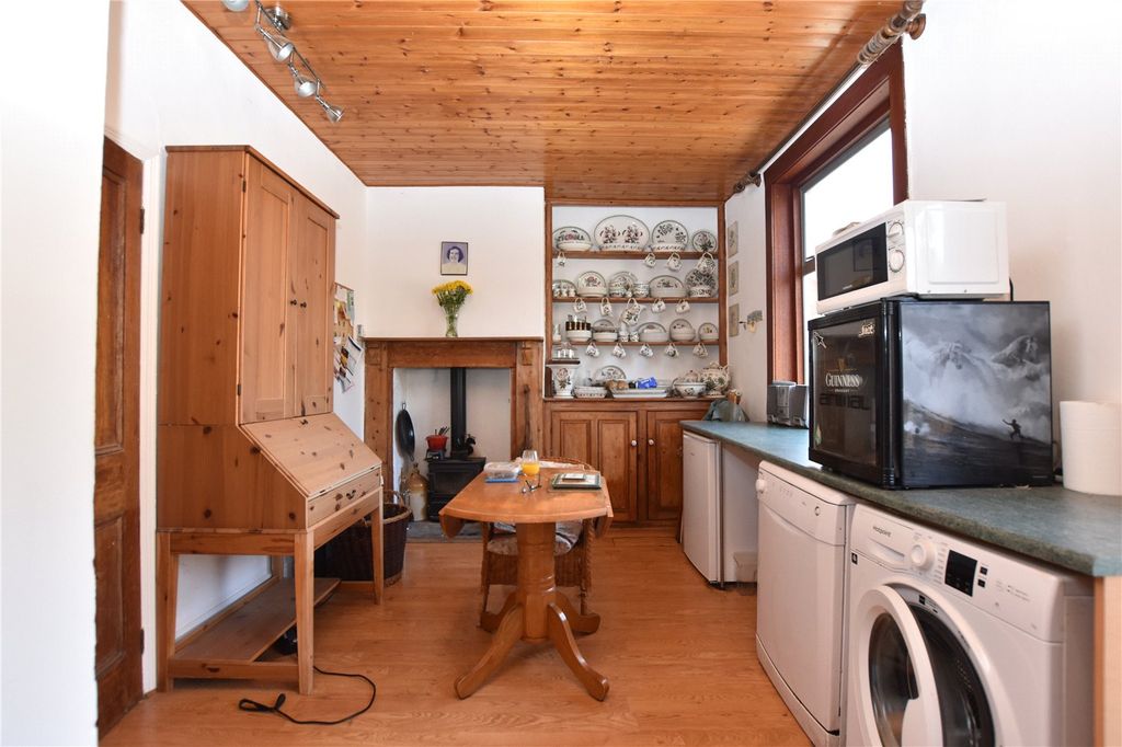 Property photo 3 of 14 Picture No. 15
