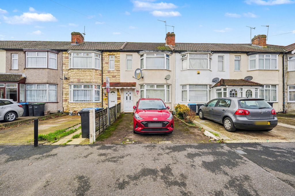 Property photo 1 of 18 Front (Exterior)