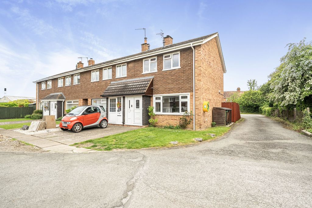 Property photo 1 of 18
