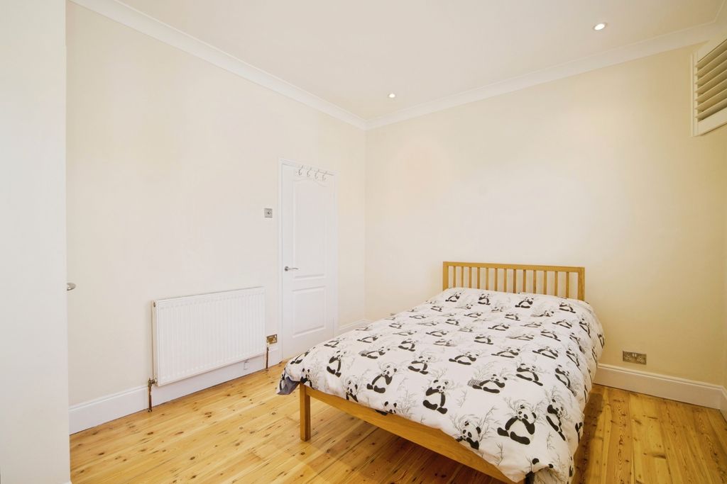 Property photo 2 of 20 Pbox-Img.Jpg